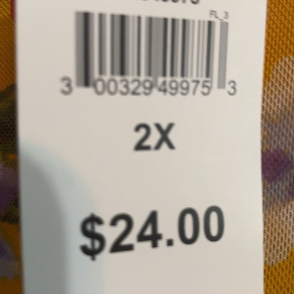 Plus size womans blouse 2x - Picture 7 of 7